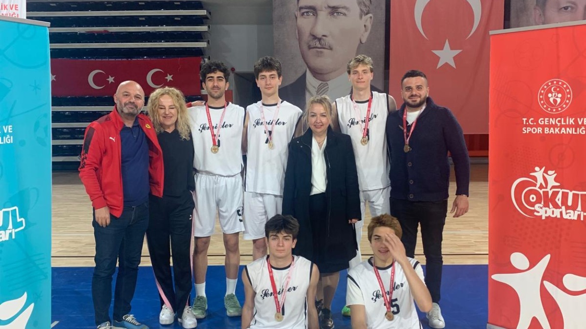 İzmir Basketbol Genç Erkekler İl Müsabakalarında Birincilik Geldi